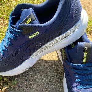 Brooks Navy Athletic Footwear